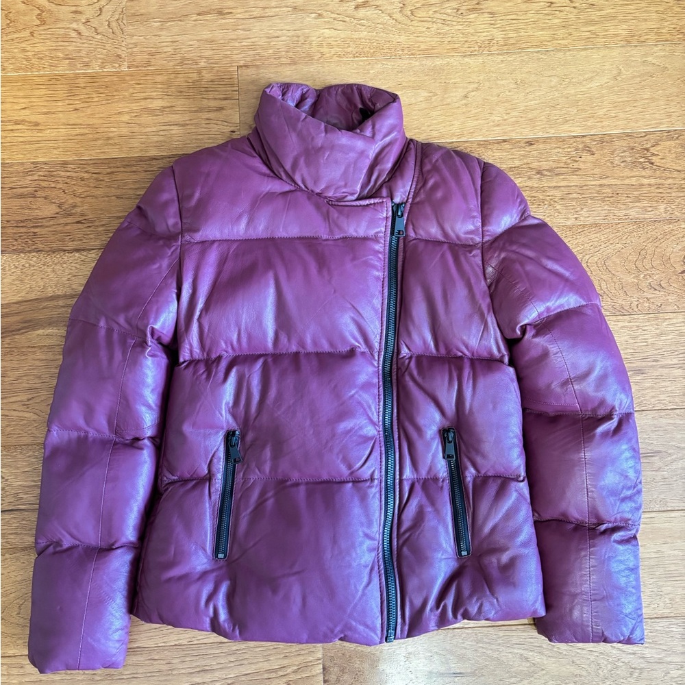 Elegant Women's Plum Puffer Jacket - Picture 3 of 4